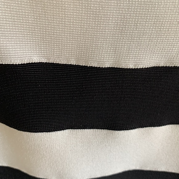 Michael Kors striped skirt. Sz 0 - Picture 2 of 3